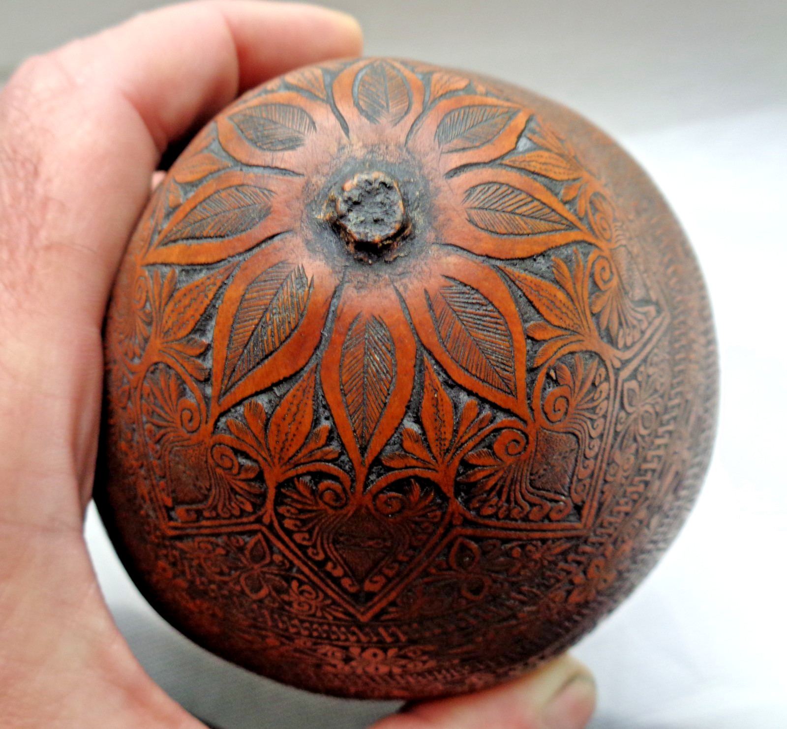 ANTIQUE SOUTH AMERICAN FOLK ART CARVED GOURD BULL FIGHTER, CHURCH, FARMER, LLAMA