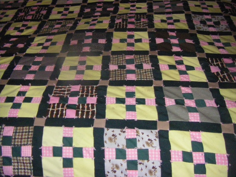 Handmade Double Knit Polyester Patch Work Quilt 72x 72 Needs/Repairs