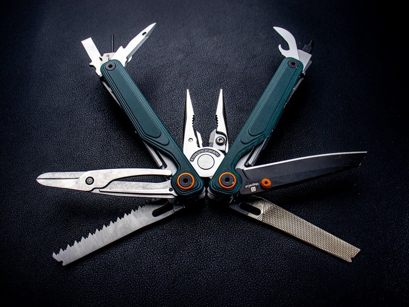 Leatherman Wave Alpha Cascadia Green Multi-Tool (WAVAL-CS)