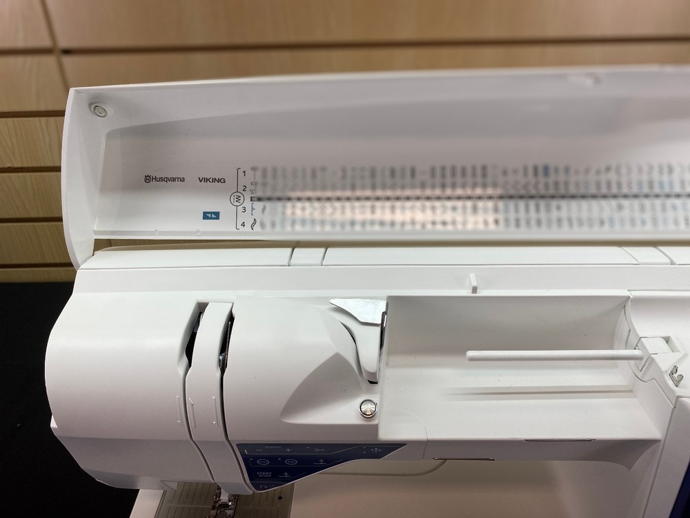 Husqvarna Sapphire 930 Computerized Sewing Machine - Quality Pre-Owned ✅