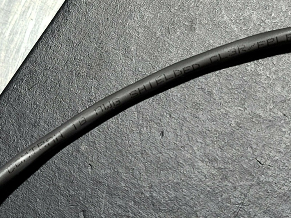 ComTran 32806 18/3C Shielded Twisted Sound/Security Cable Riser Gray /100ft