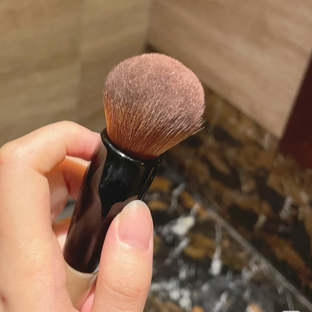 BOBBI BROWN Full Coverage Face Foundation Brush New