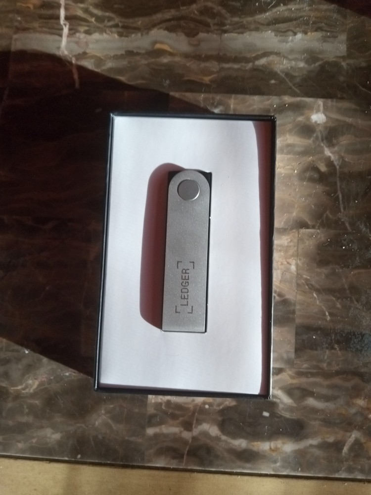 Ledger Nano x Crypto Hardware Wallet Bluetooth, Onyx Black/Silver