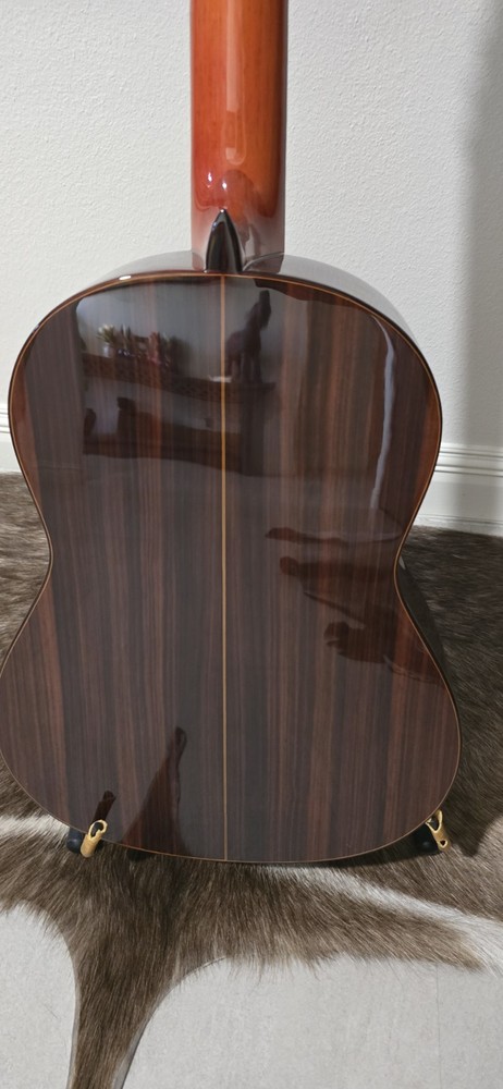 CONDE ATOCHA GUITAR
