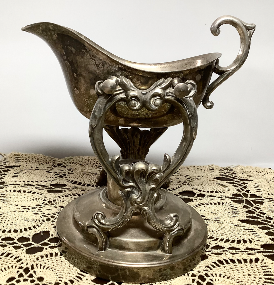 English Silver Mfg Corp Vtg Gravy Boat on Ornate Warming Stand, Silverplate