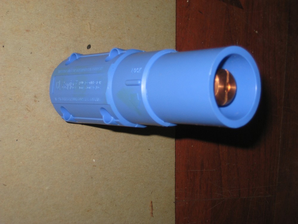 Advanced Devices CL Series CL2M Inline Male locking plug connector Blue