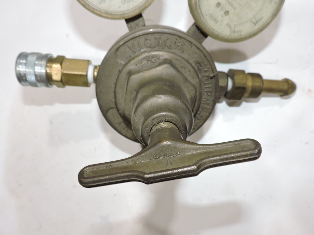 Victor® High flow regulator single outlet Nice