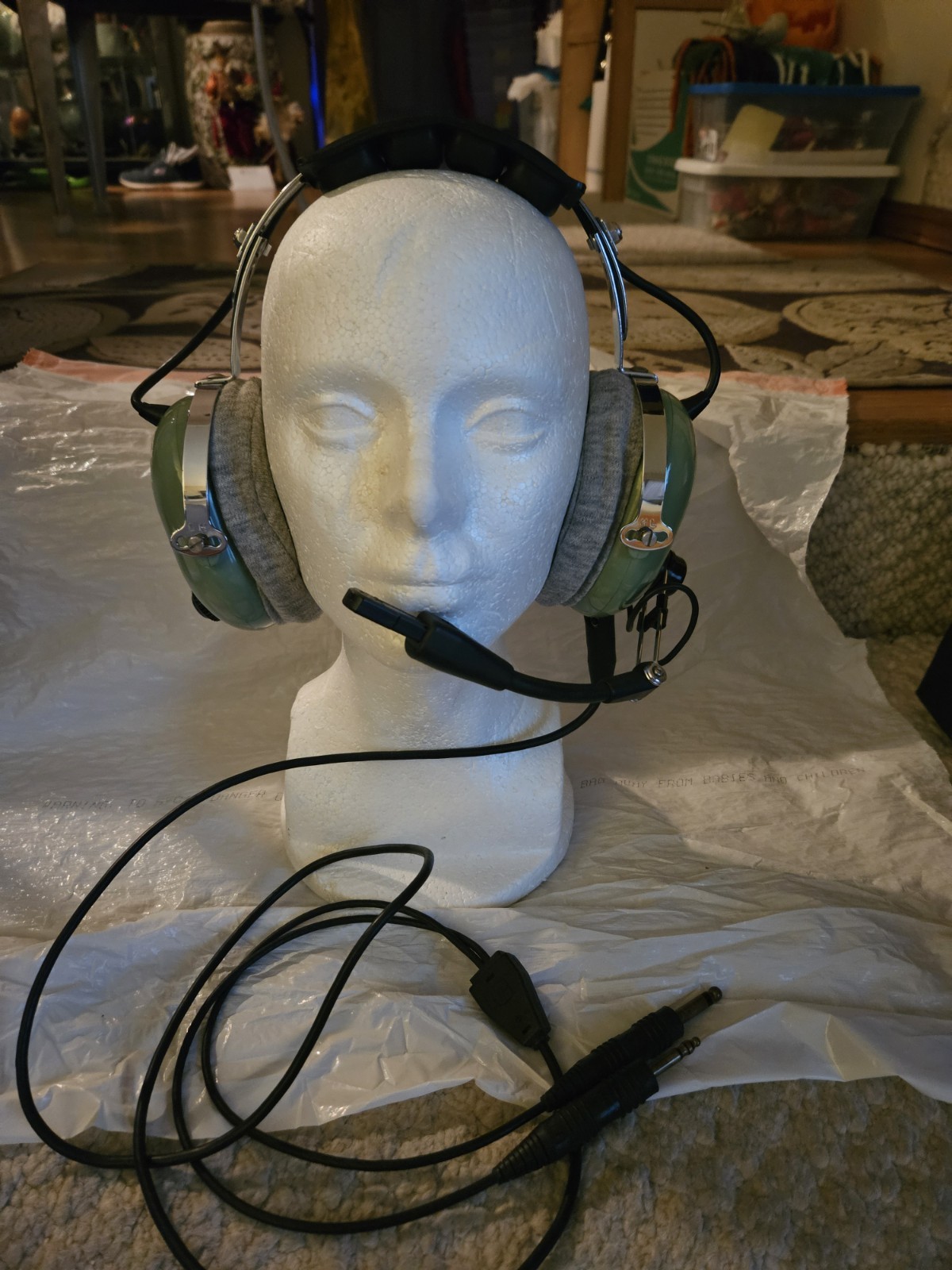 David-Clark H10-60 Aviation Headset with Microphone - Pre-owned Dual GA Plugs