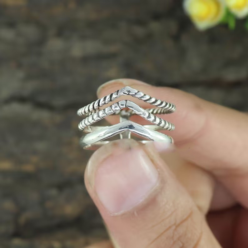 Solid 925Sterling Silver Chevron V Shape Mixed Texture Triple Band Handmade Ring
