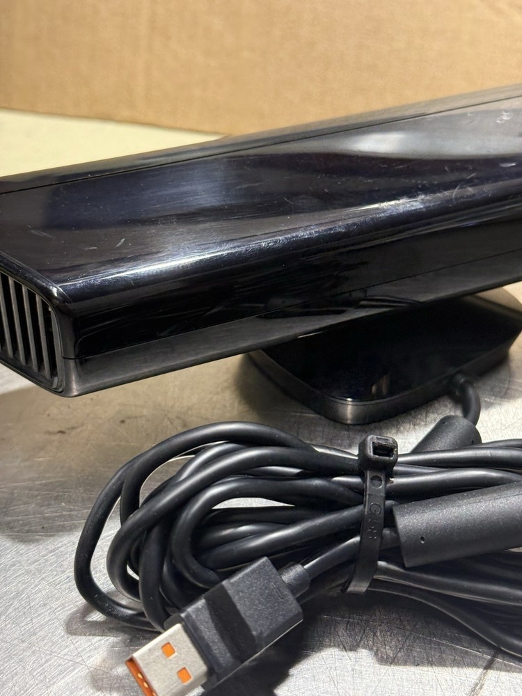Microsoft Kinect Sensor Bar for Xbox 360 1414 Tested Working