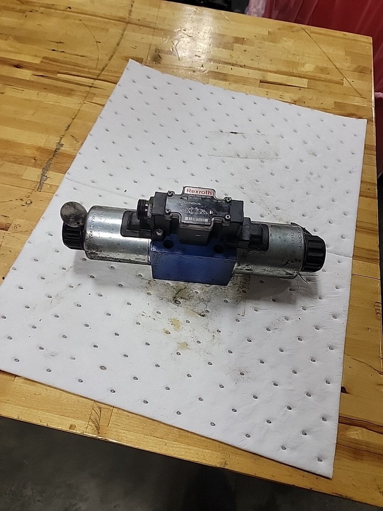 Rexroth 4WE10E40/CG24N9DK25L