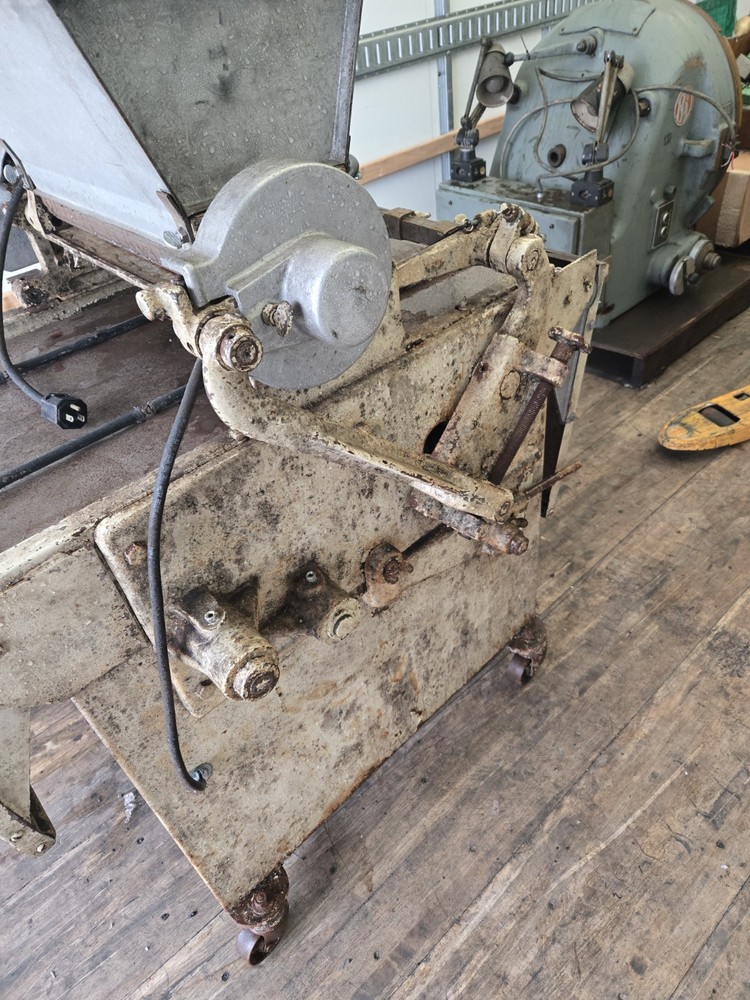 Triumph Cookie Depositor - FREE FREIGHT
