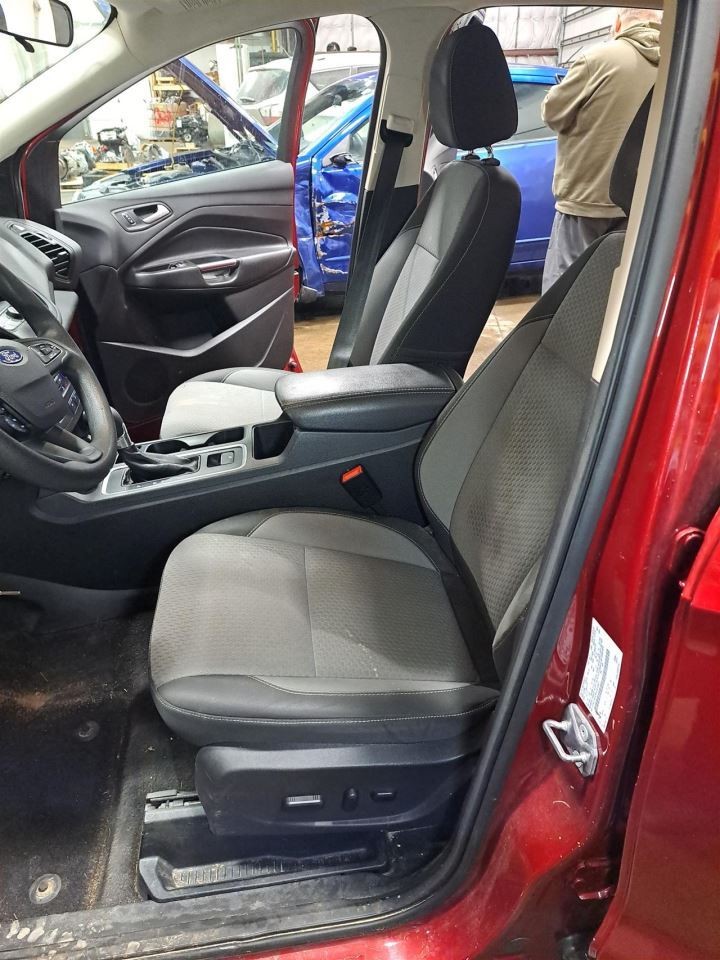 2017 Escape Display Screen Sku#4367025