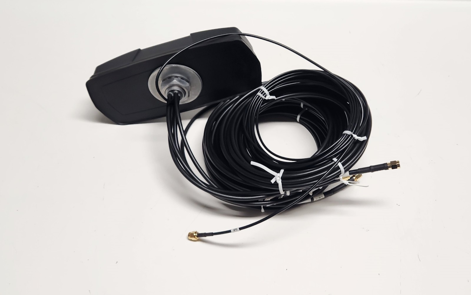 RFMAX Vehicle Mount 4G/5G 5-in-1 Antenna for Mobile Cellular Routers