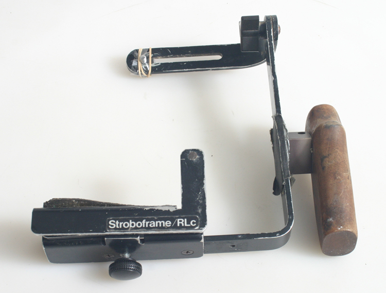 STROBOFRAME FLIP BRACKET