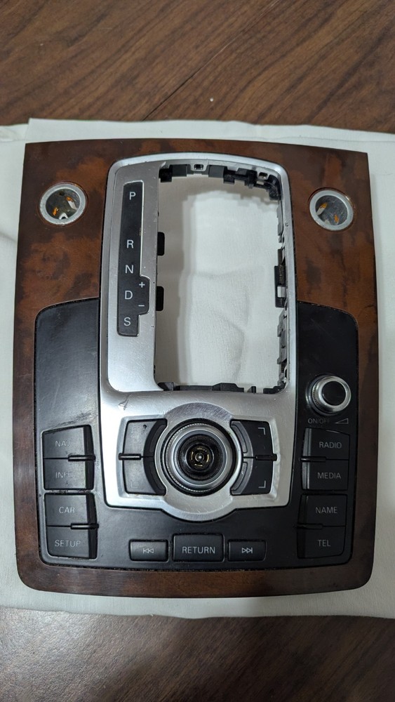 2010 Audi Q7 Control Panel