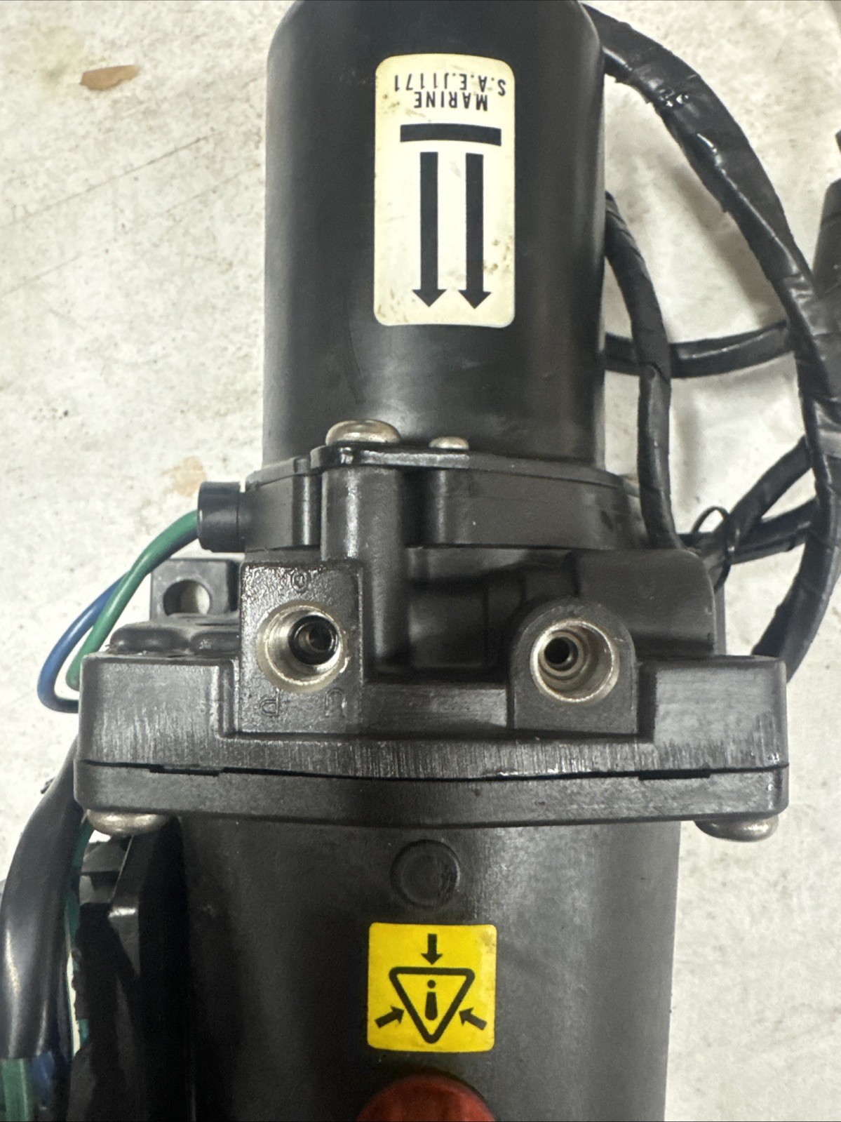 OMC Cobra Sterndrive Trim Motor Assembly 985846/986970