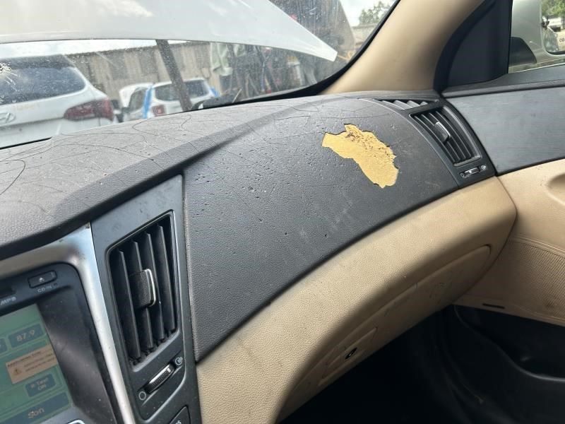 SONATA 2011 High Mounted Stop Light 104589872