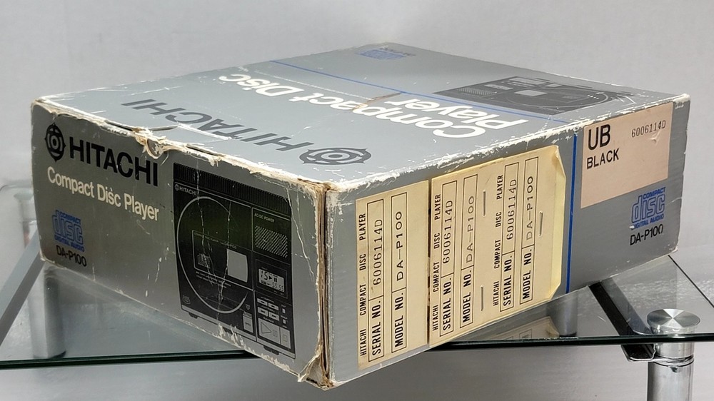 Vintage Hitatchi Discman CD Player DA-P100 Compact Disc Player W/Box tested work