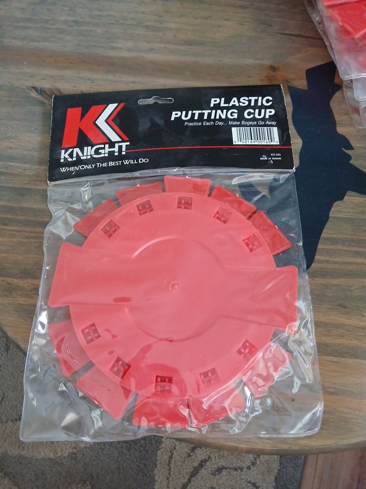 Knight Plastic Putting Cups~5 Packs