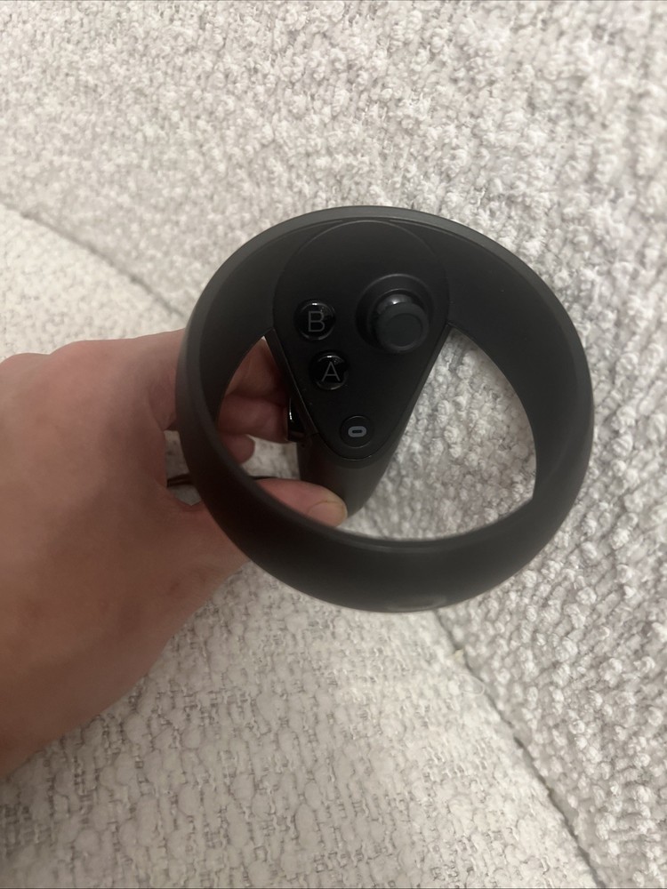 Genuine Oculus Quest 1 / Rift S Controller Right MI-BR - Tested And Clean