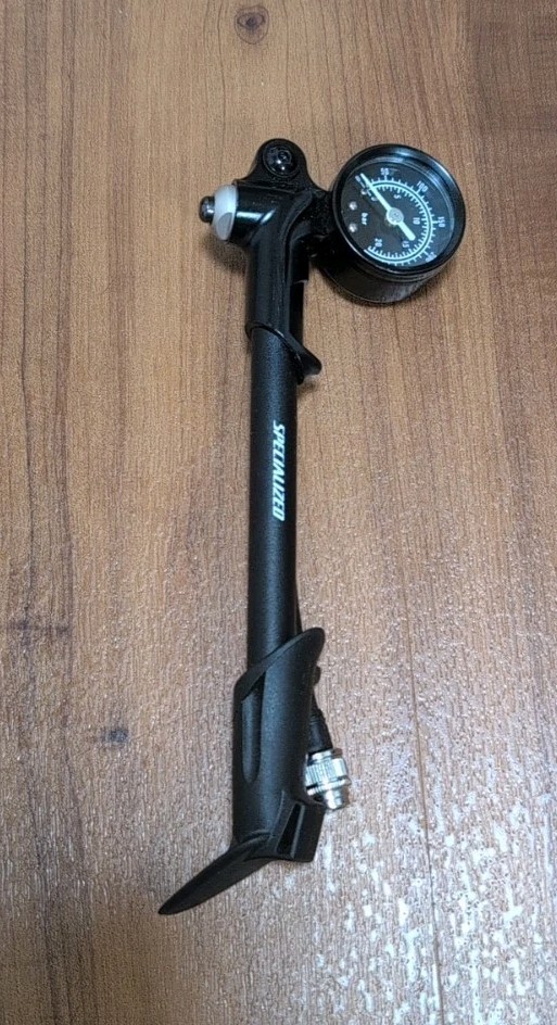 🚴Specialized Shock/Suspension Pump💨 - 300 PSI Max🚴