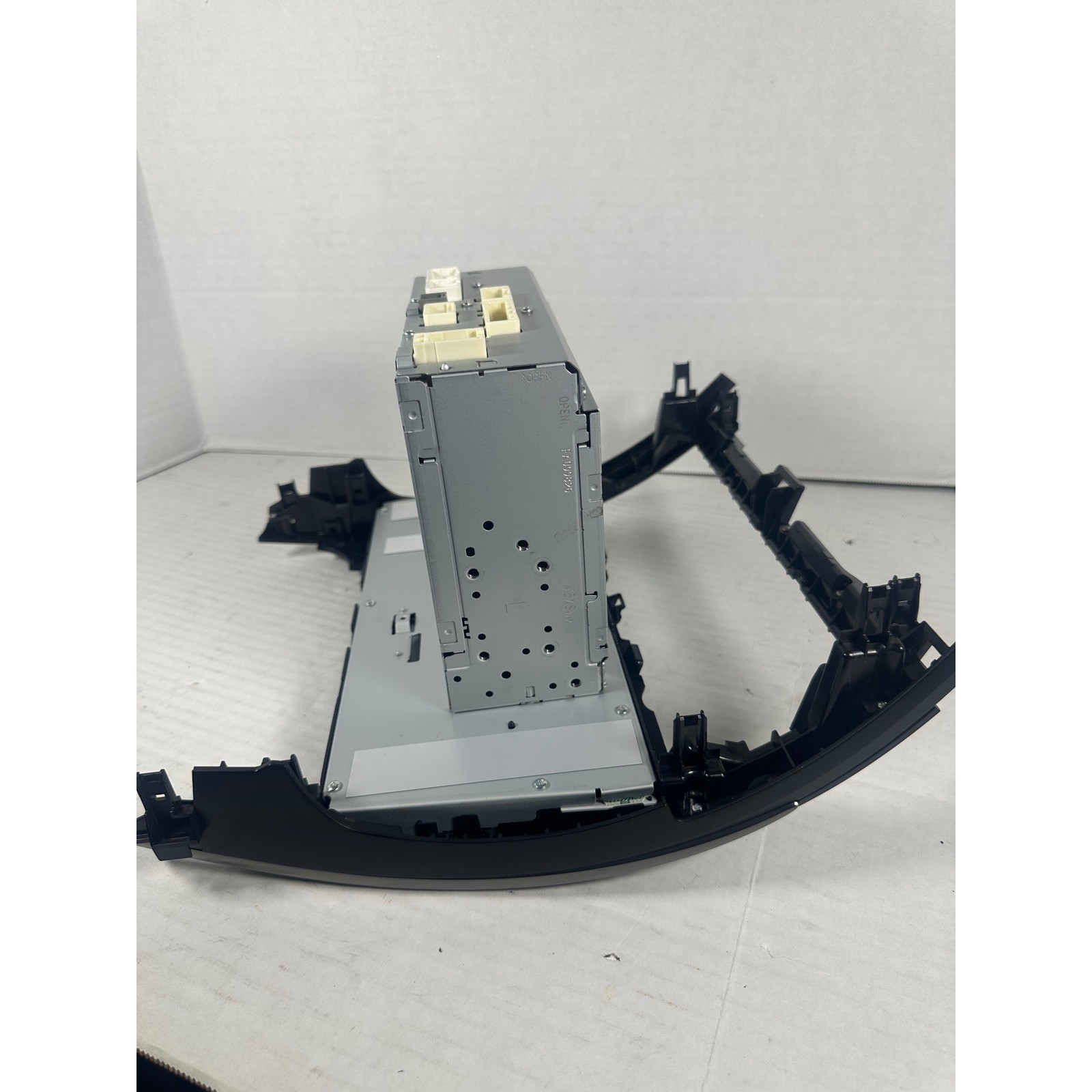 Toyota Camry Navigation Touchscreen CD Player GPS Radio 86140-06010 2012 2013