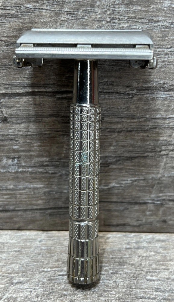 Vintage Gillette Flare Tip Super Speed Safety Razor - Date Code E1 1959
