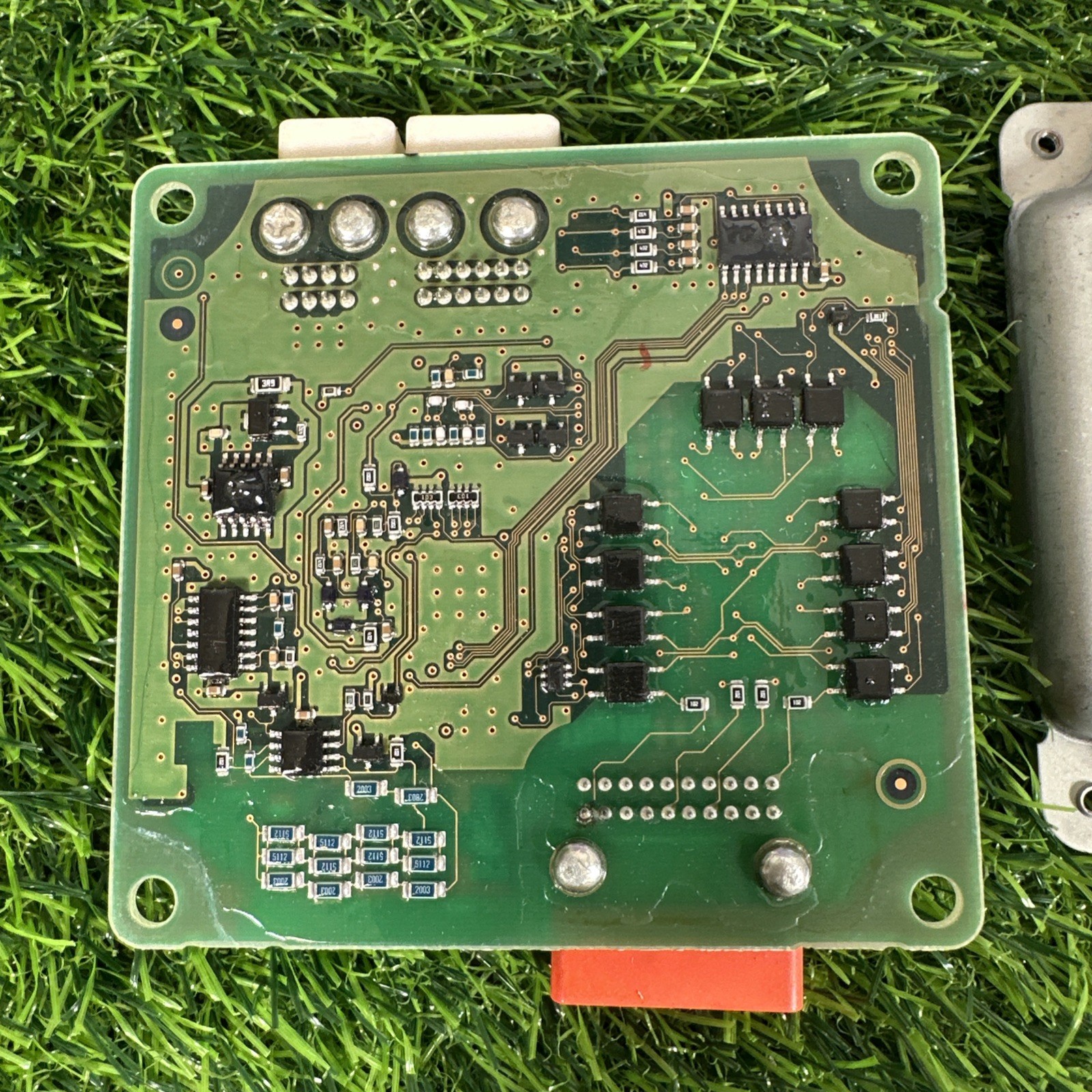 Toyota Prius Hybrid 2011-2015 Bettery Voltage Sensor Control module 89892-47080