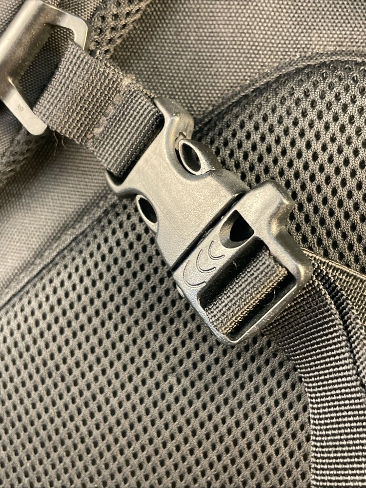 The North Face Amira Multi-Pocket Backpack Black GUC