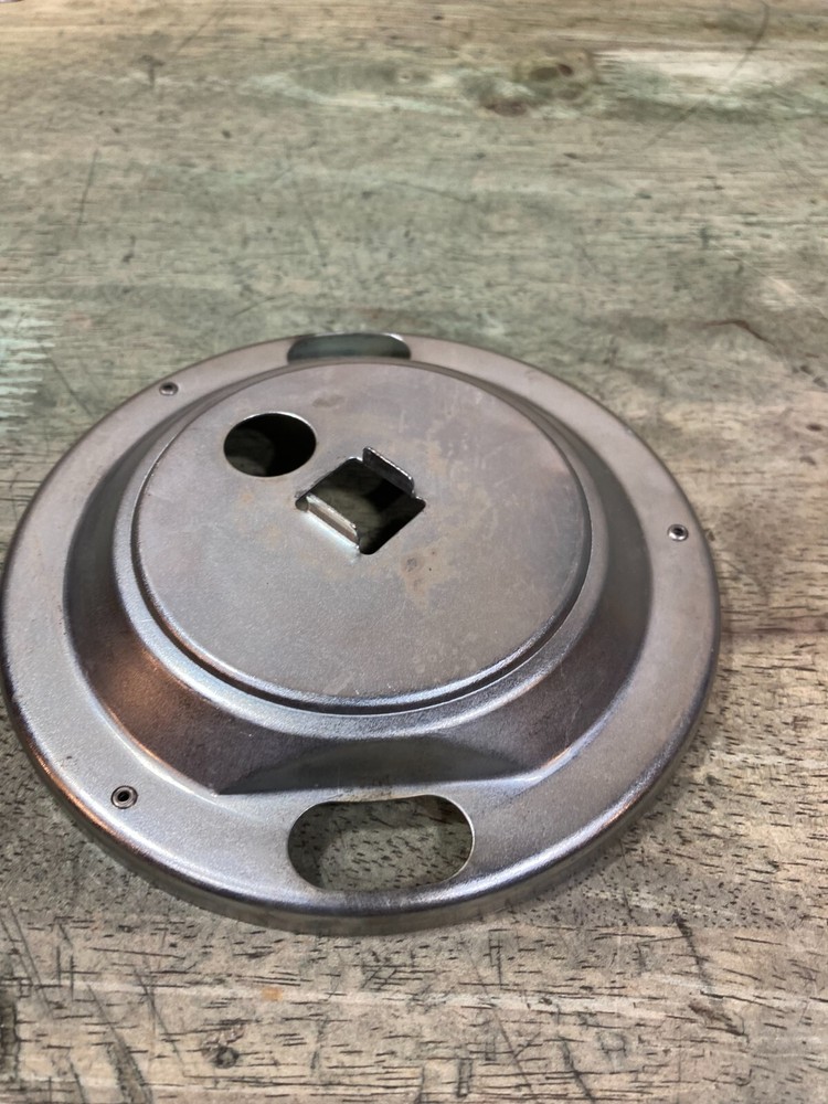 Coleman 295 Lantern - Globe Rest