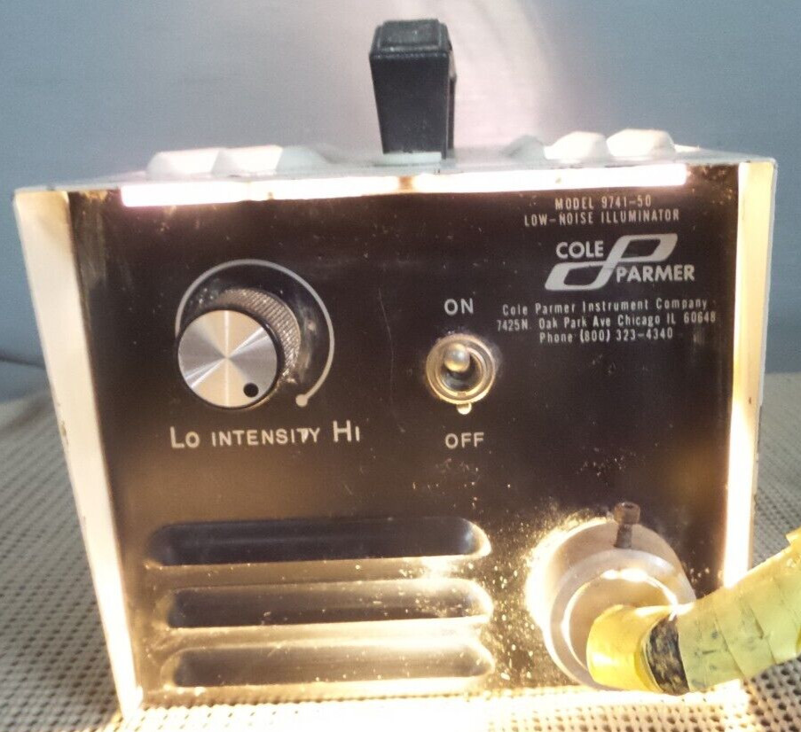 Cole-Parmer Model 9741-50 Low-Noise Illuminator