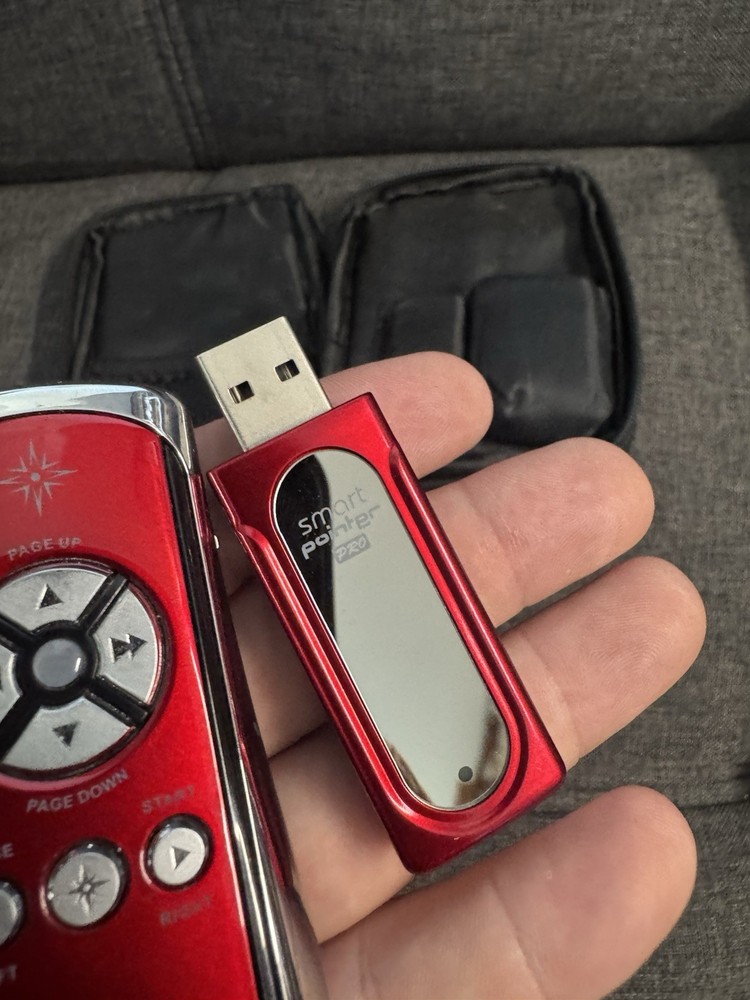 Satechi Smart Pointer Pro SP401T Chrome 2.4Ghz Wireless Presenter Remote