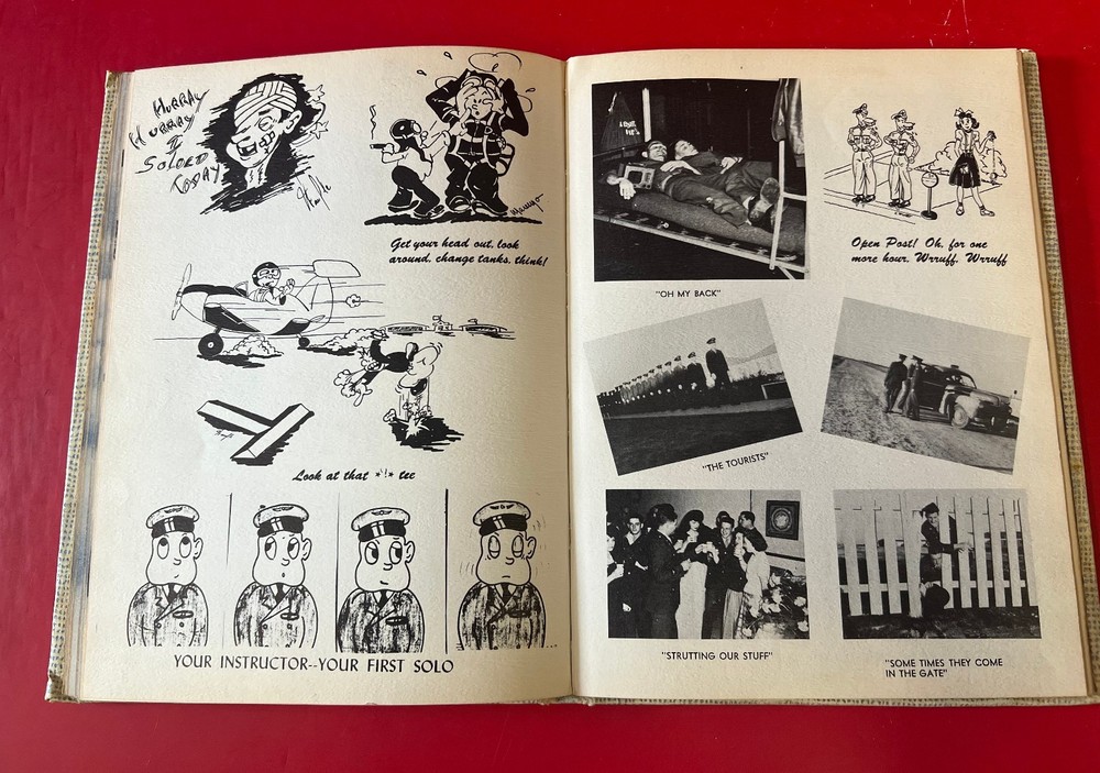 COLEMAN ARMY AIR FIELD PILOT FLYING SCHOOL CLASS BOOK 44-H