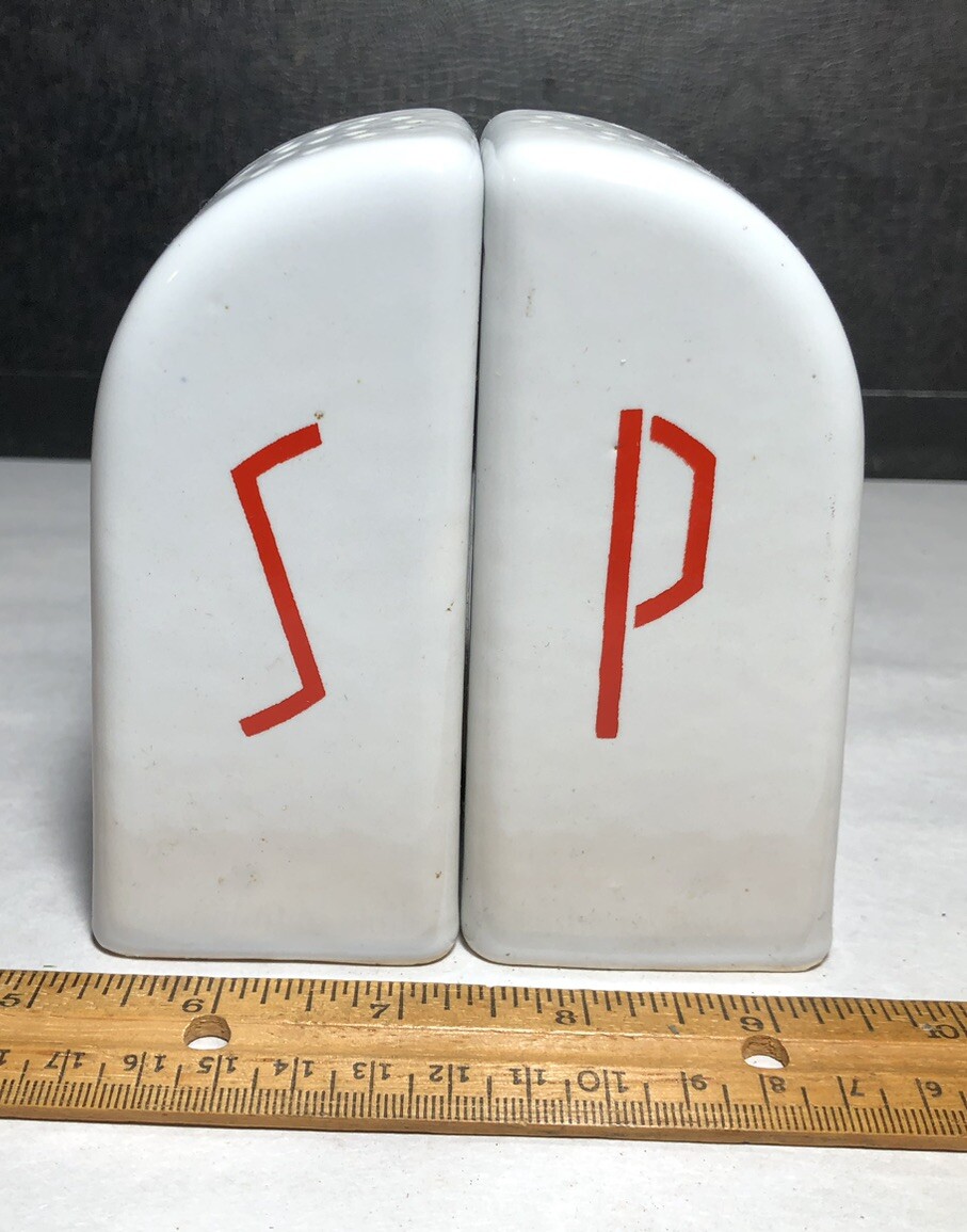 Pair Of Vintage Art Deco Mid Century Ceramic Salt & Pepper Shakers Gift