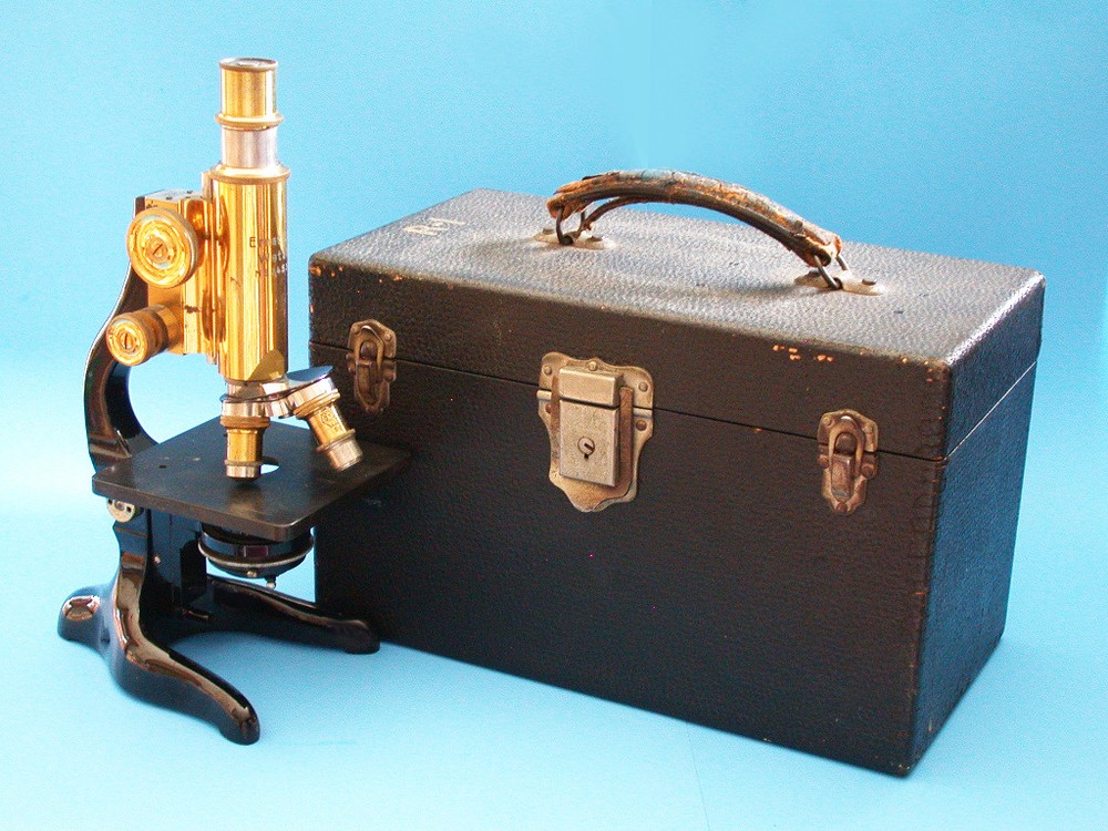 Vintage Leitz Wetzlar Brass Microscope With Case