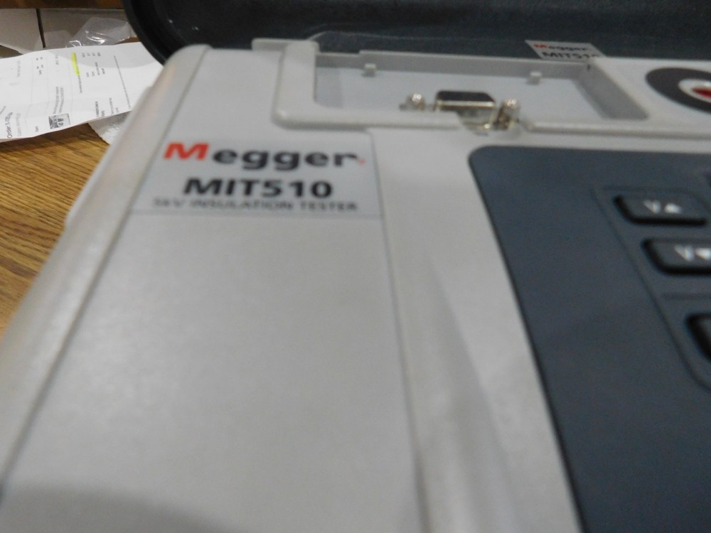 Megger Model: MIT510 Insulation Tester