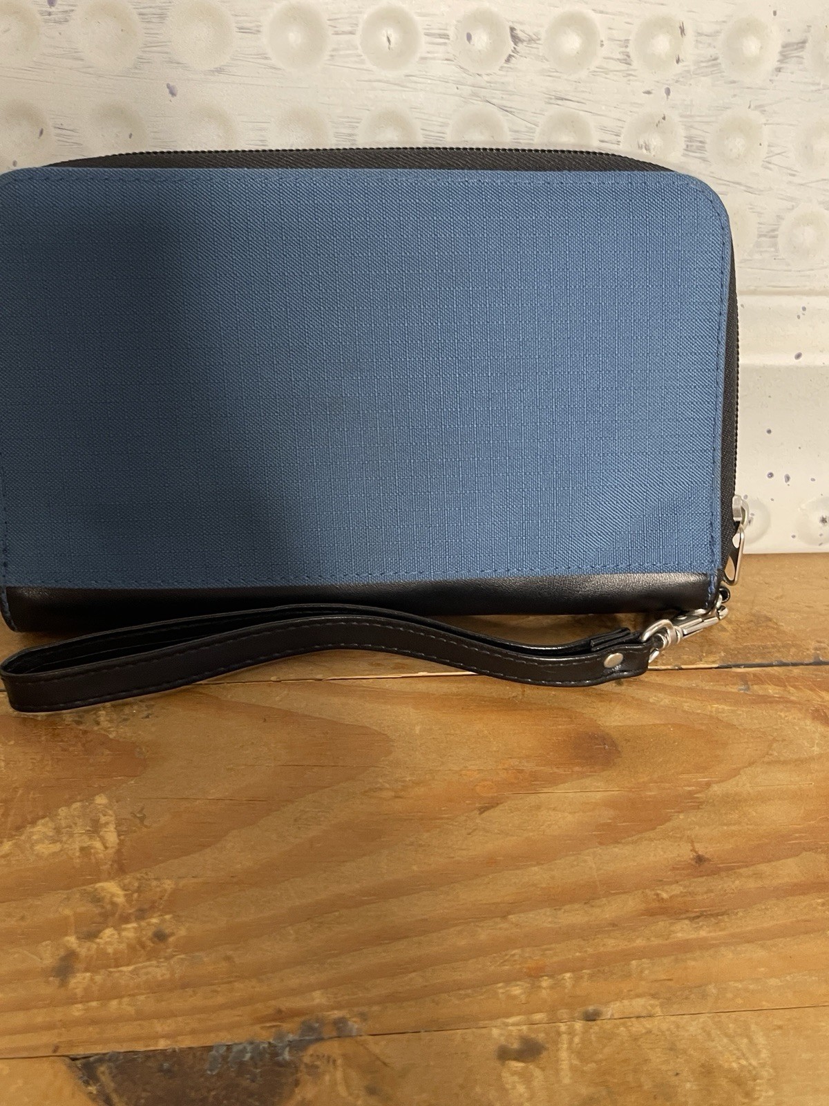 Disney Parks Blue Teal Mickey Mouse All-Time Classic Wristlet Wrist Wallet