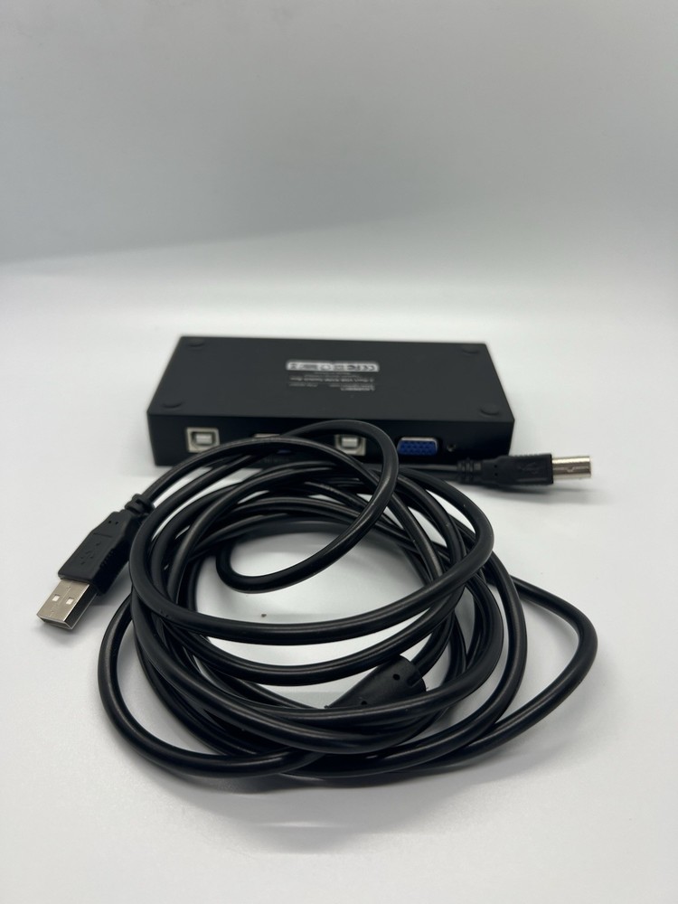 UGREEN 30357 2 Port USB KVM Switch Box with One USB Cable. Tested Working Clean