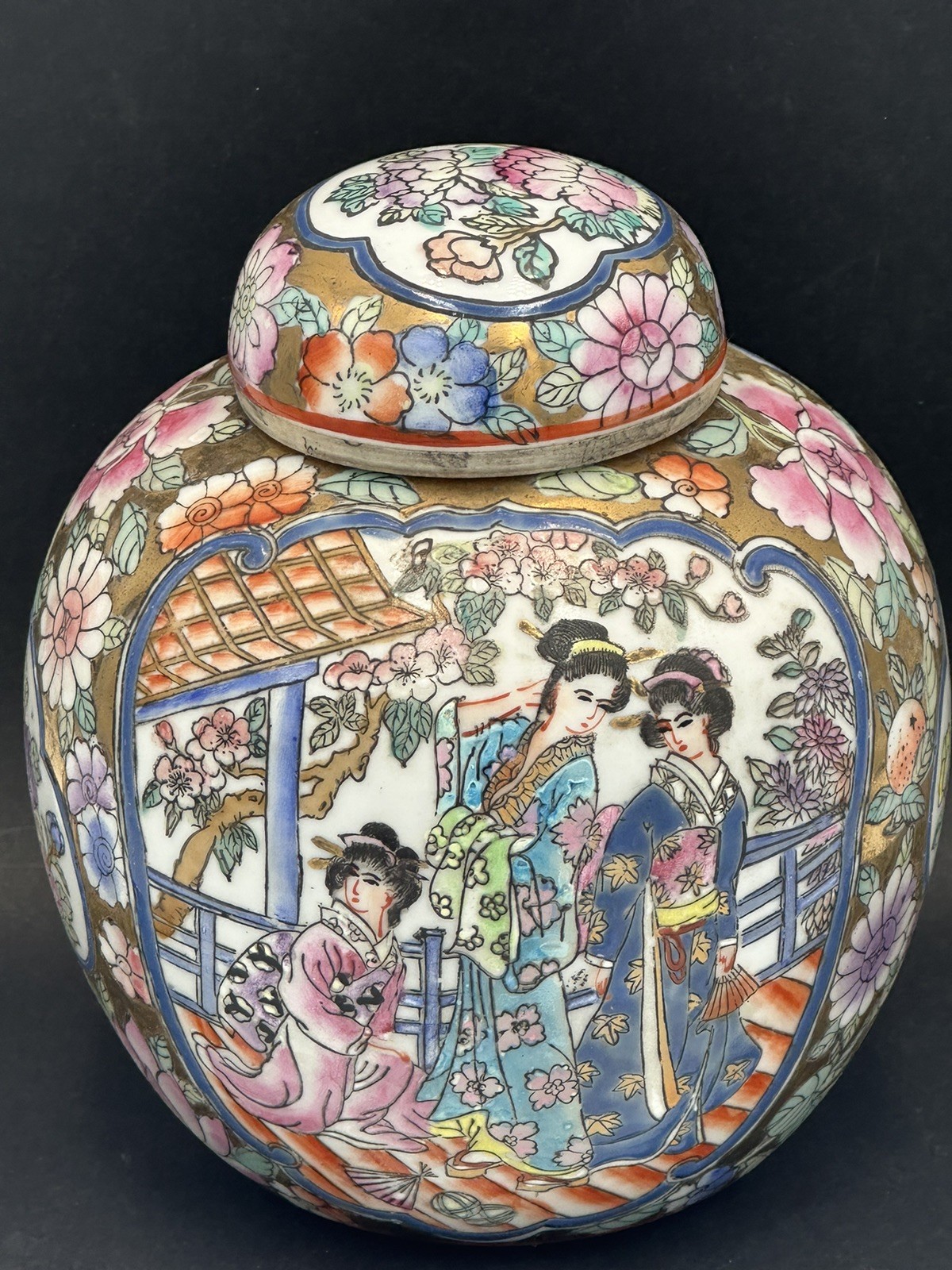 Vintage Chinese Ginger Jar w Lid Famille Rose Gold Satsuma Style Moriage 1960s