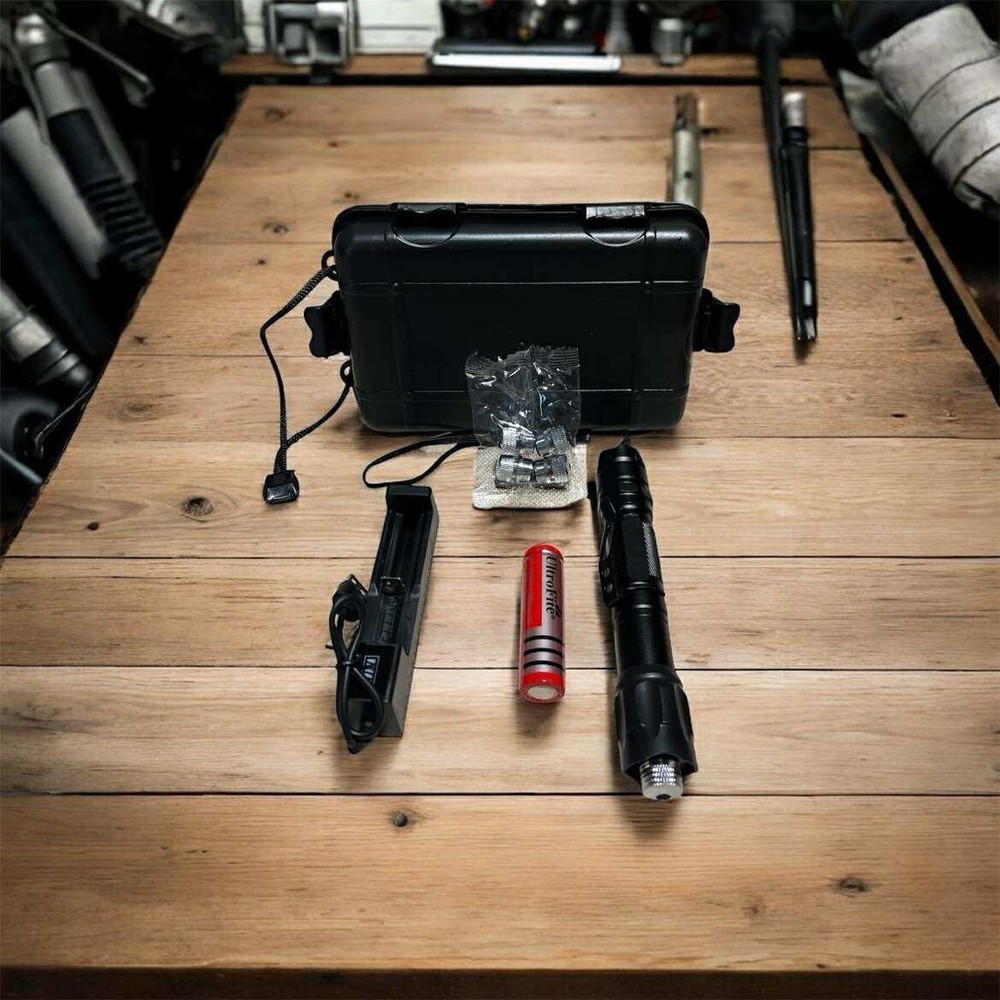 Laser Pointer Flashlight – With 5 Detachable Lenses