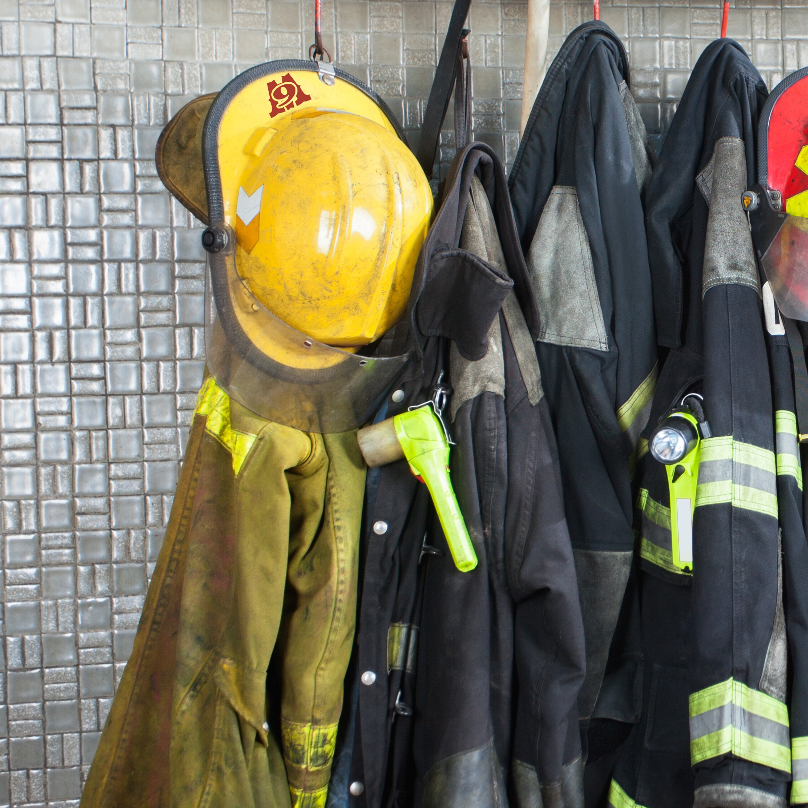 Firefighter Decal/Sticker - 2" Tall Worcester 6 Memorial Helmet Decal