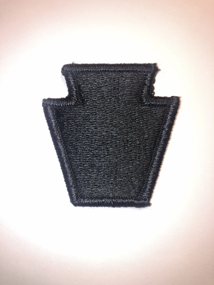 28th Infantry Division U.S. Army Shoulder Patch Subdued With Hook Back