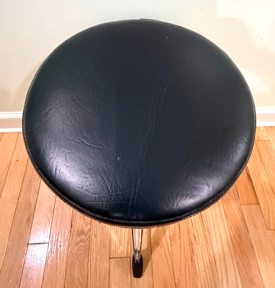 Mapex Drum Throne Adjustable With 3" Padded Seat Nice
