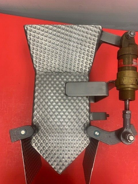 Eagle Scale - Pool Hopper from 14 Head Scale, with Actuator Cylinder.