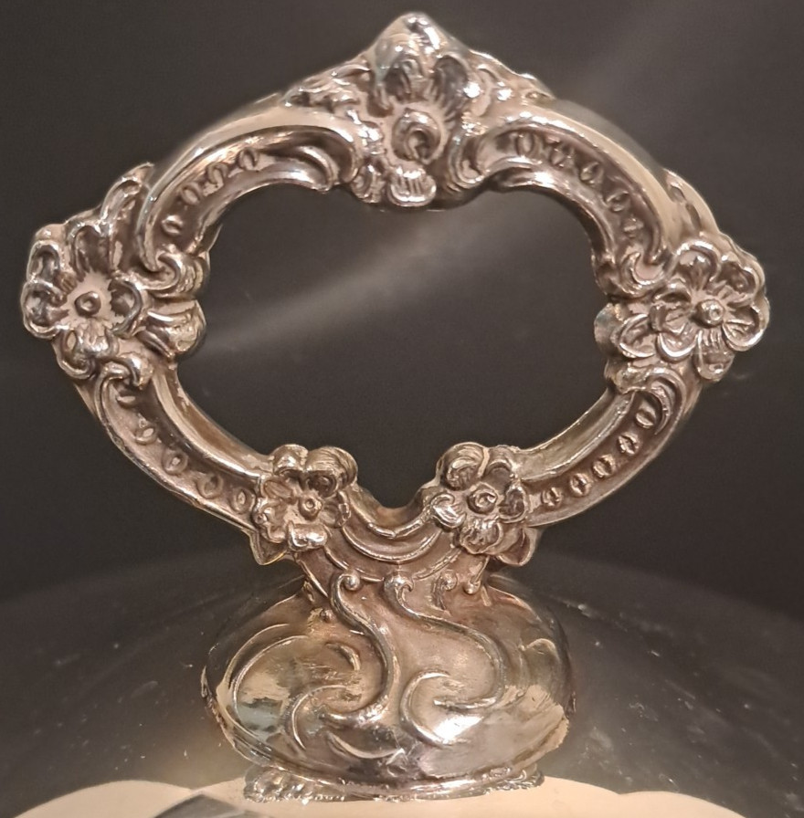 VTG Silver Plated Large Bowl/Covered Dish W/Lid & Pyrex Glass bowl insert