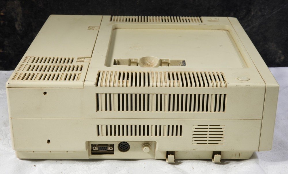 Vintage Amstrad PC1640DD 8086 untested 1894