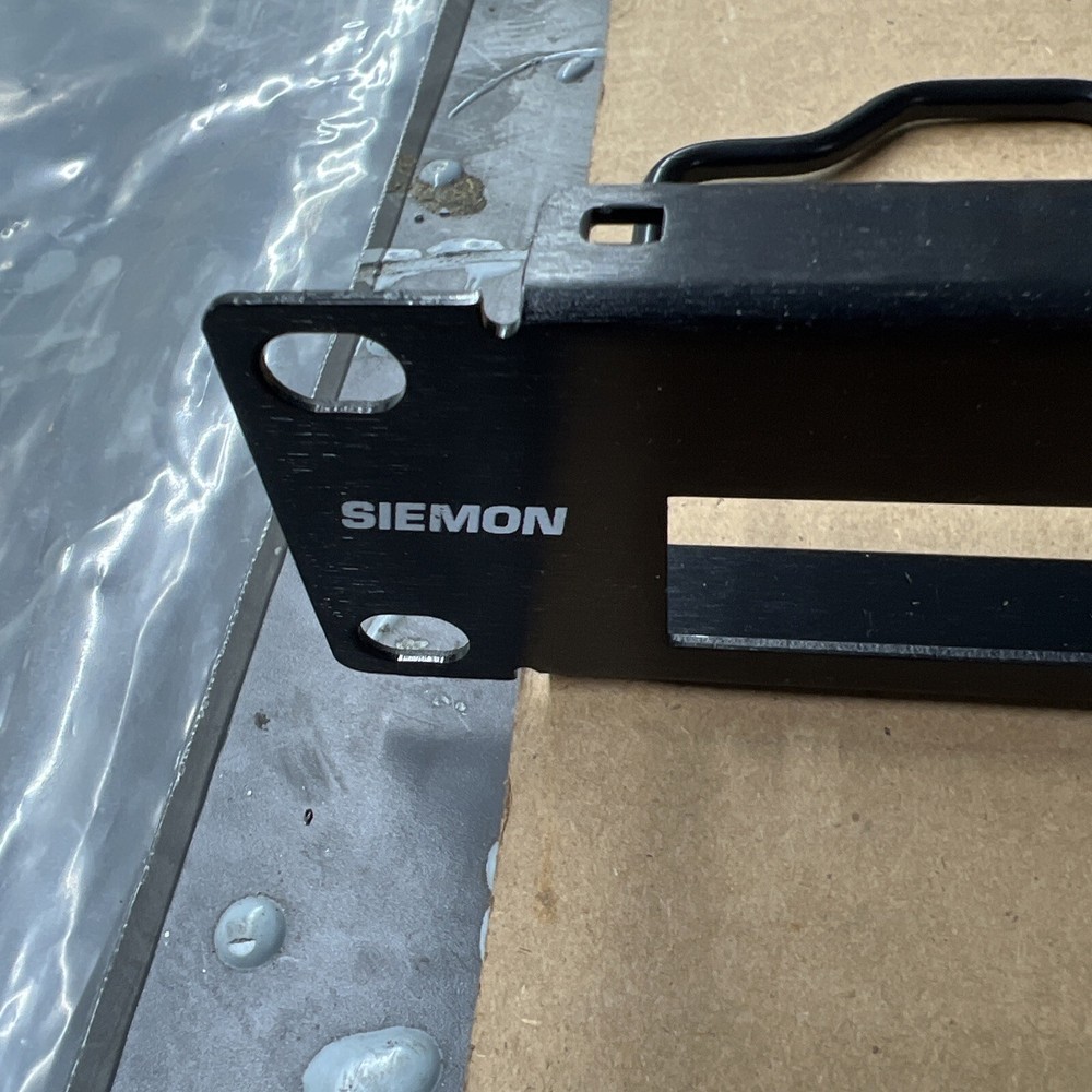 SIEMON MAX Patch 16-port Panel MX-PNL-16-001 New!