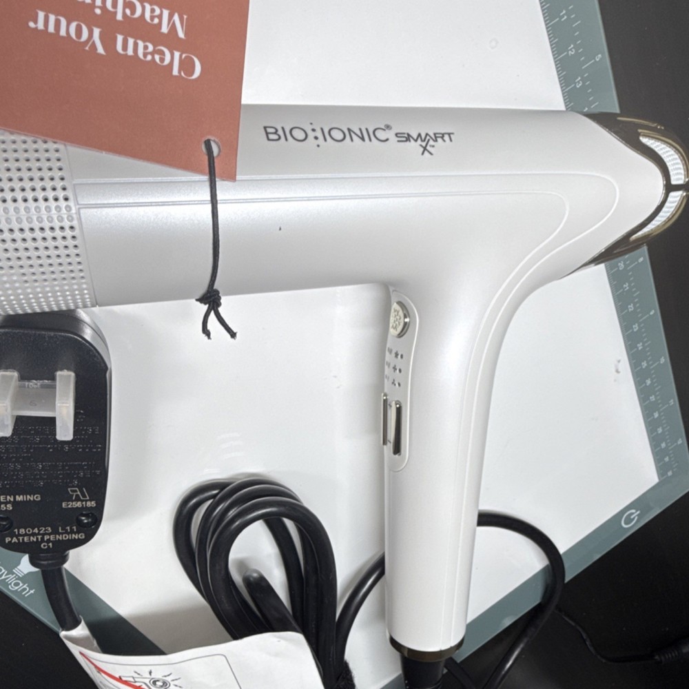 Bio Ionic SMART-X High Efficiency Dryer Diffuser Concentrator White Brushless