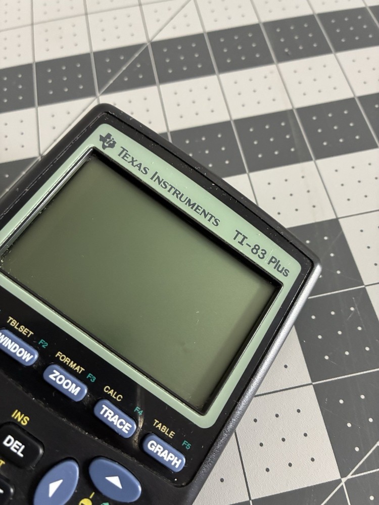 Texas Instruments TI-83 Plus Graphing Calculator -Black Tested & Working